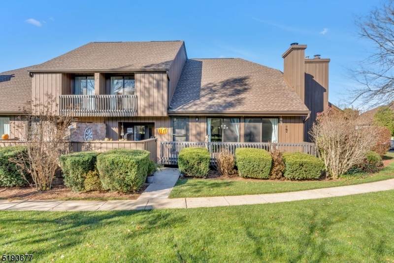 223 Kingsberry Dr - Photo 1