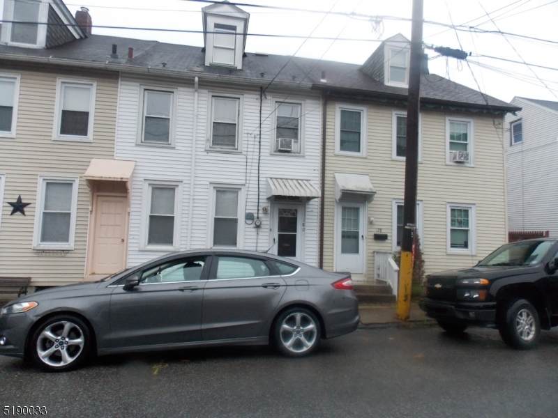 180 Chambers St - Photo 1