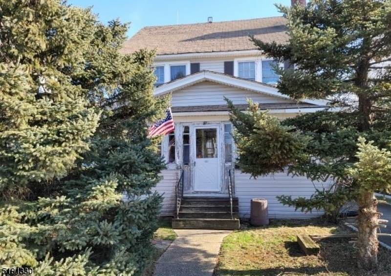 155 Princeton Rd - Photo 1