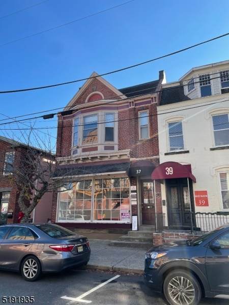 37 Main St - Photo 1