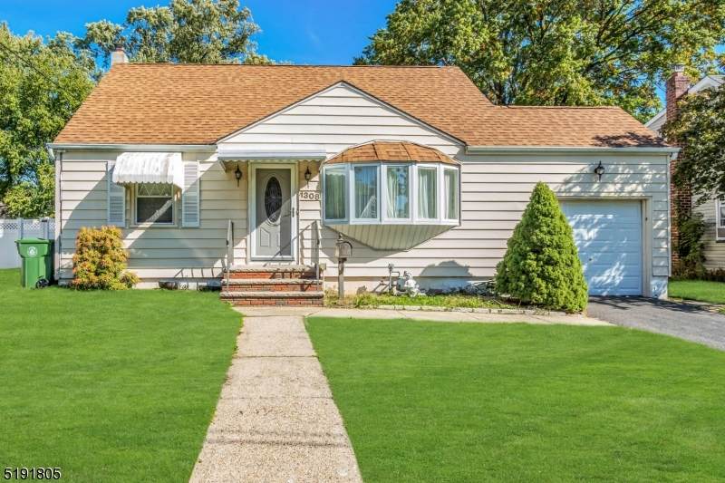 1308 Sunnyfield Dr - Photo 1