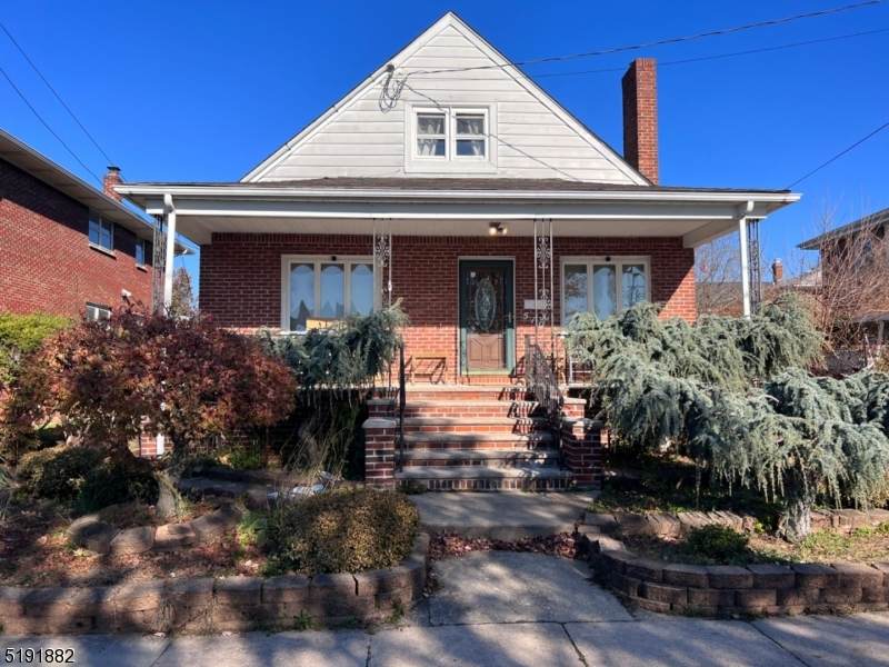 510 Spruce St - Photo 1