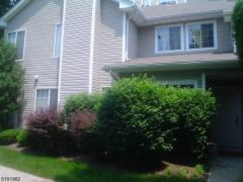 3 Tory Ct - Photo 1