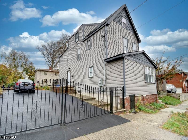 103 Mount Vernon Ave - Photo 1