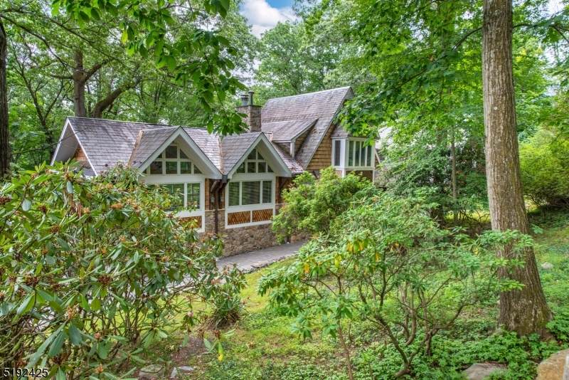23 Rockledge Rd - Photo 1