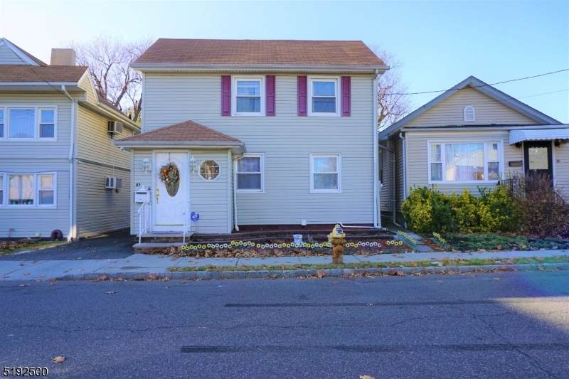 87 Bridge St - Photo 1