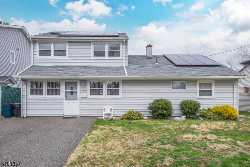 161 Howard Ave - Photo 1