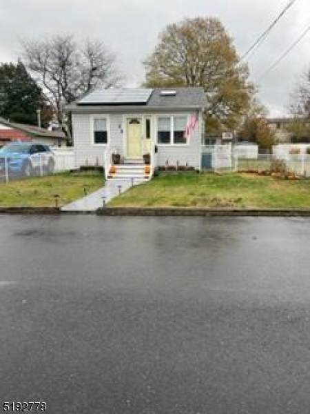 26 Franklin Ave - Photo 1