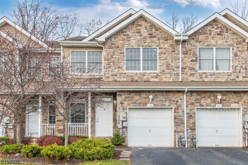 185 Raymound Blvd - Photo 1