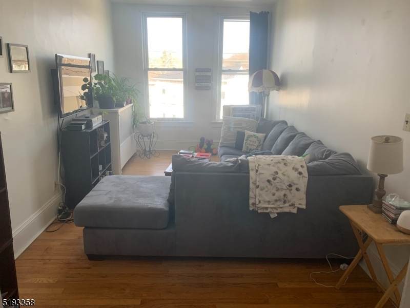 320 Front St - Photo 1