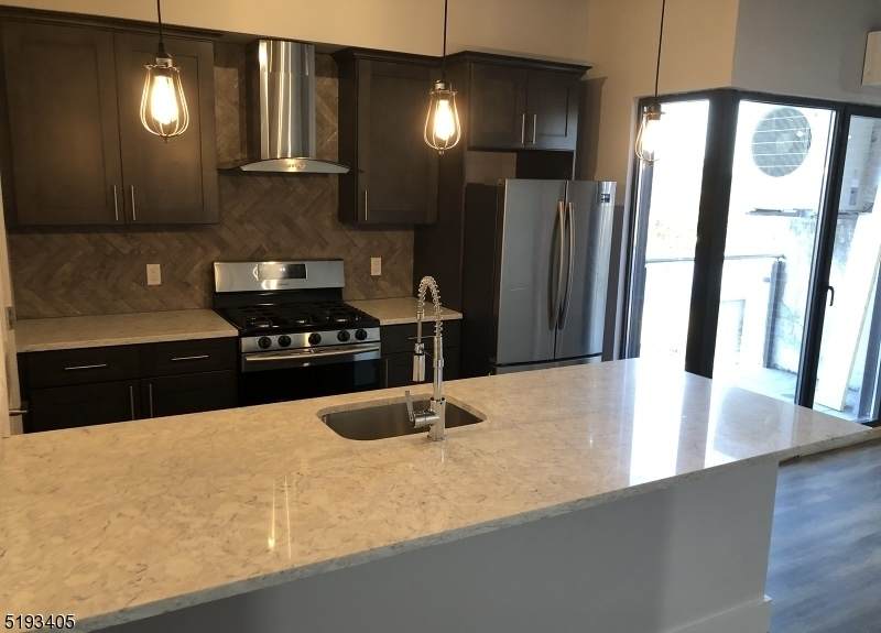 60 Elm St - Photo 1
