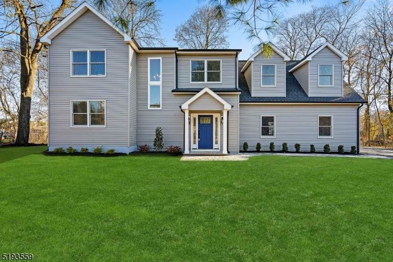 21 Beach Ave - Photo 1