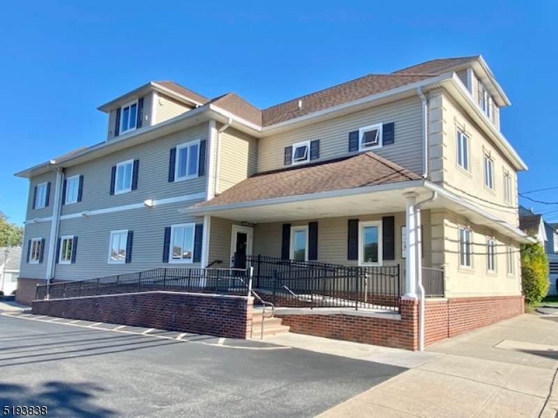 190 Pulaski Ave D - Photo 1