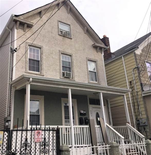 131 S Park St - Photo 1