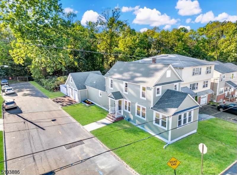 300 N 8Th St - Photo 1