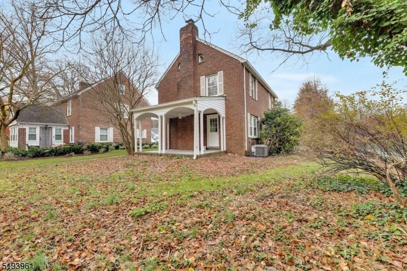 16 Bolton Pl - Photo 1