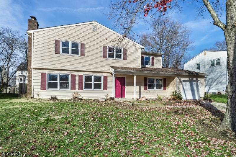 183 Foch Ave - Photo 1