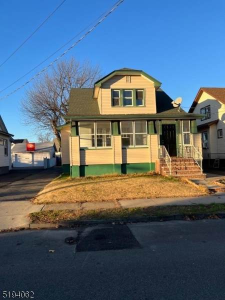 225 Arthur St - Photo 1