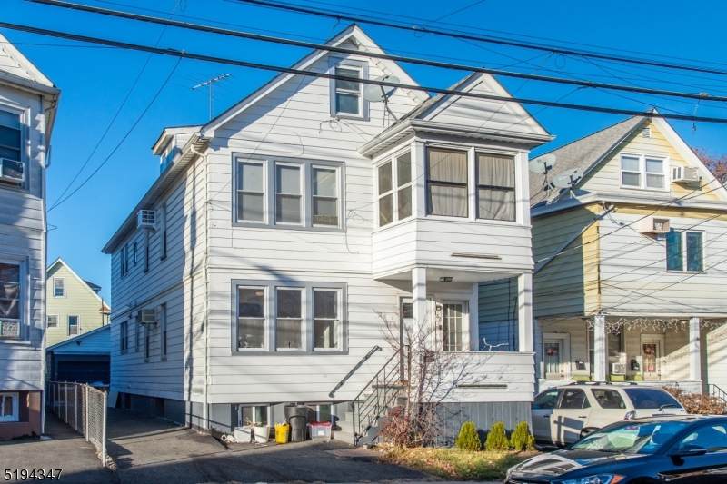 162 W 2Nd St - Photo 1
