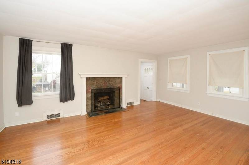 168 Glen Ave - Photo 1