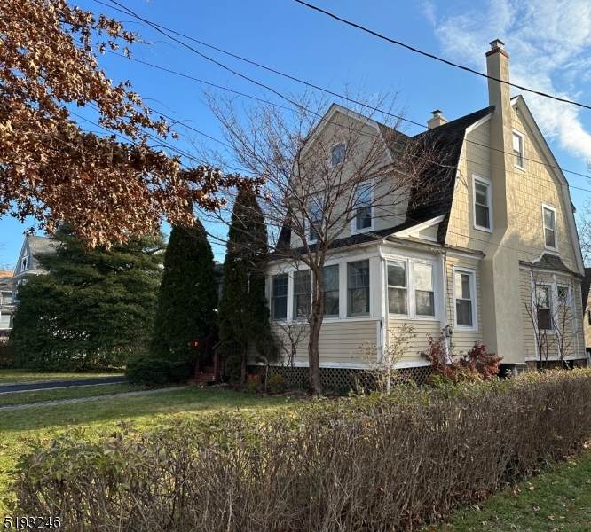 575 First St - Photo 1