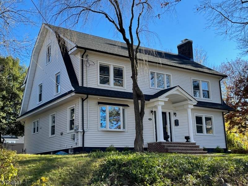 1222 East 7Th Street - Photo 1
