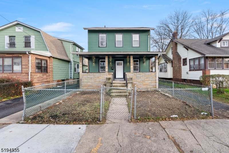 28 Carolina Ave - Photo 1