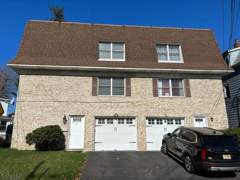 197 Hoover Ave - Photo 1