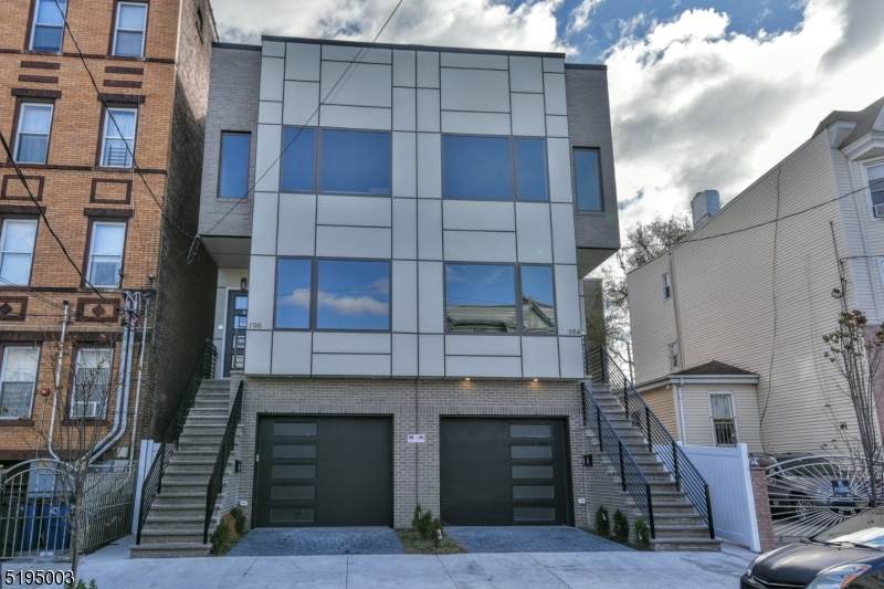 194 Delaware Ave - Photo 1