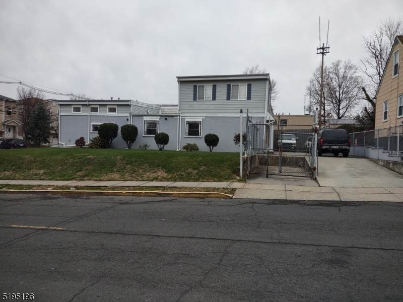 357 Hillside Ave - Photo 1