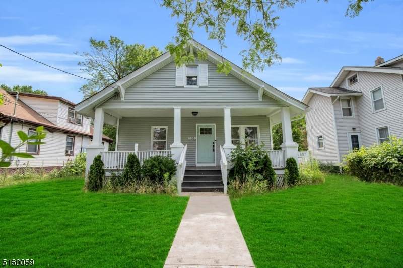 138 Davenport St - Photo 1