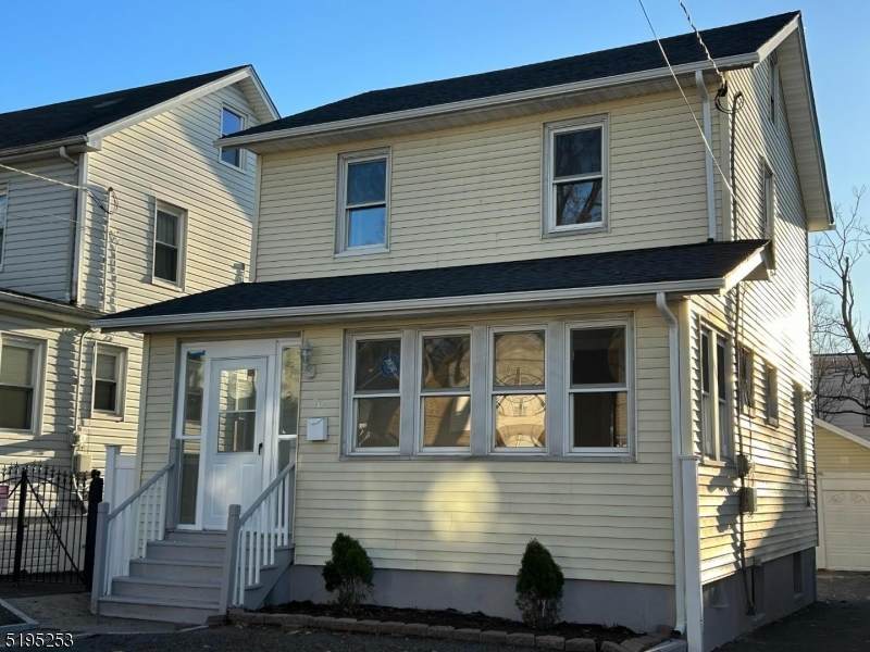 76 Sheridan St - Photo 1