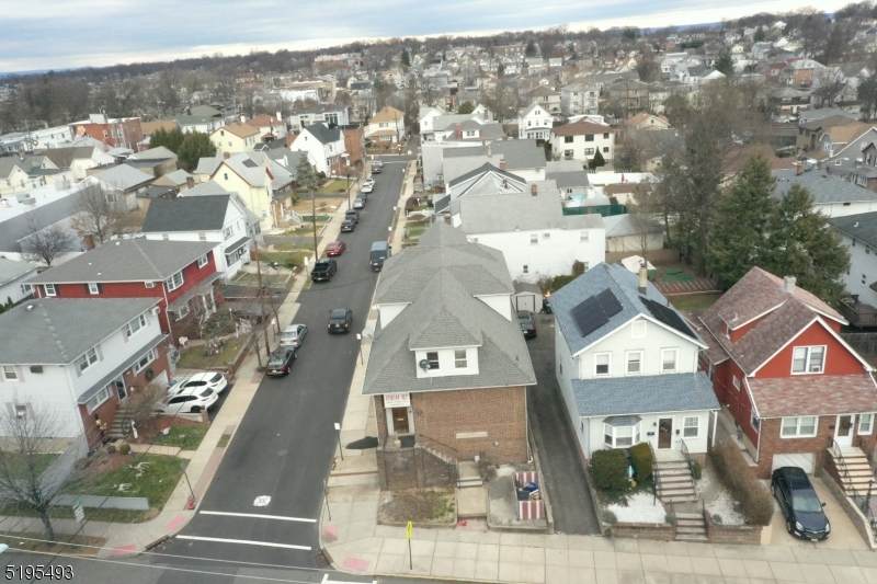 621 Valley Brook Ave - Photo 1