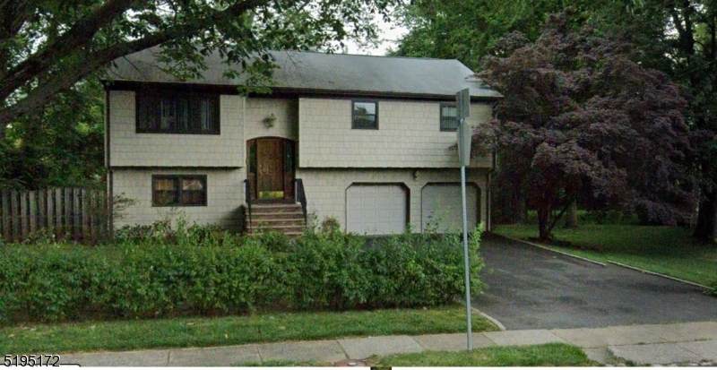 937 Central Ave - Photo 1