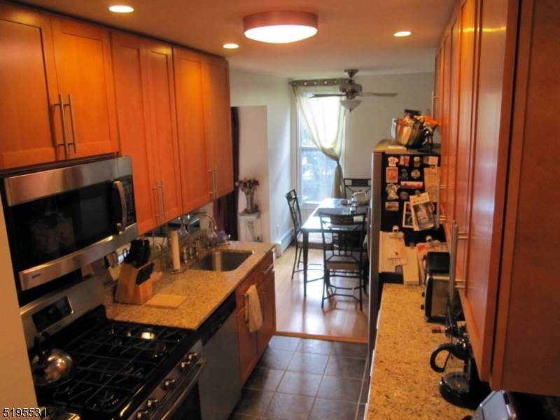 830 Main St - Photo 1