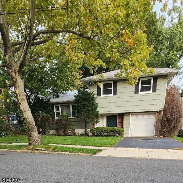 207 Holly Dr - Photo 1