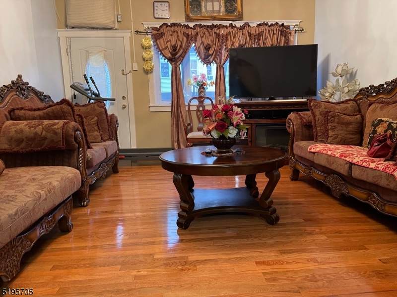 288 N 8Th St - Photo 1
