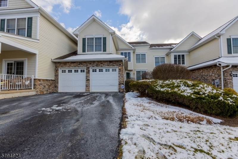 72 Briar Ct - Photo 1