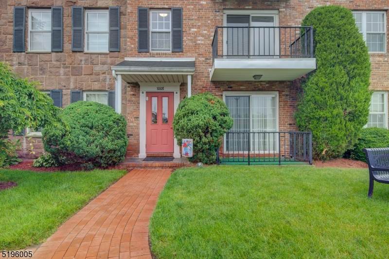 1008 Unicorn Way - Photo 1
