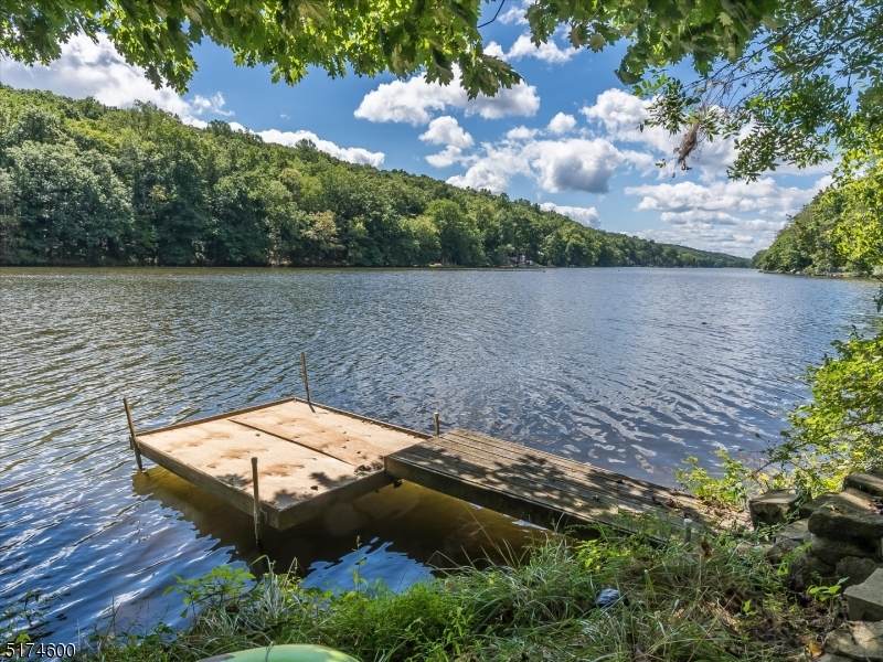 4 Woodcliff Trl - Photo 1