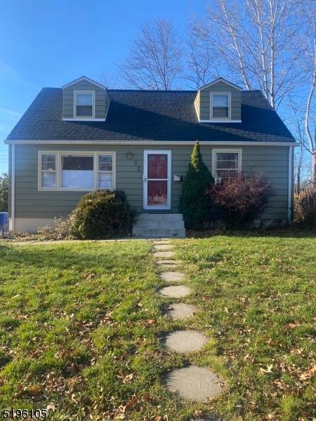 62 Hillairy Ave - Photo 1