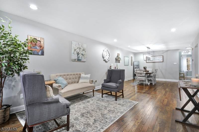 305 Springhouse Dr - Photo 1