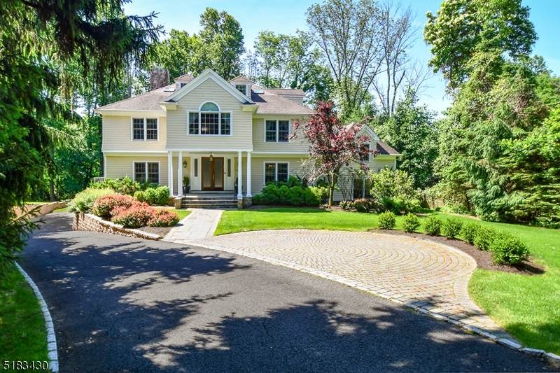 328 Mountain Ave - Photo 1