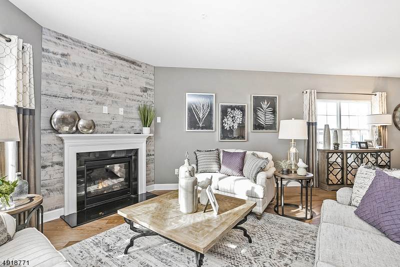 13 Myers Terrace - Photo 1