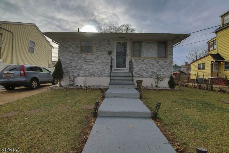 233 Adams St - Photo 1