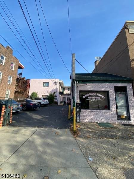 374 Chestnut St - Photo 1