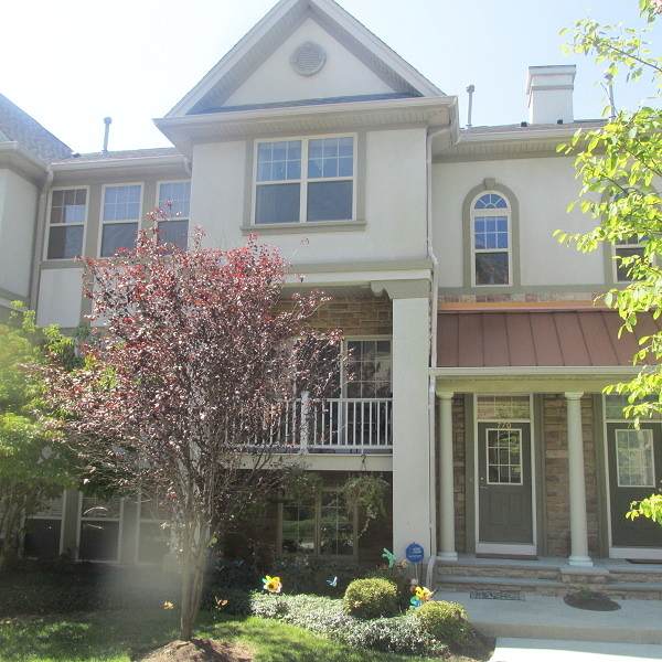 770 Green Ln - Photo 1