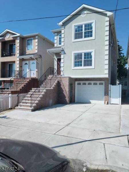 554 Broadway - Photo 1