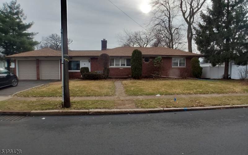 342 W Inman Ave - Photo 1