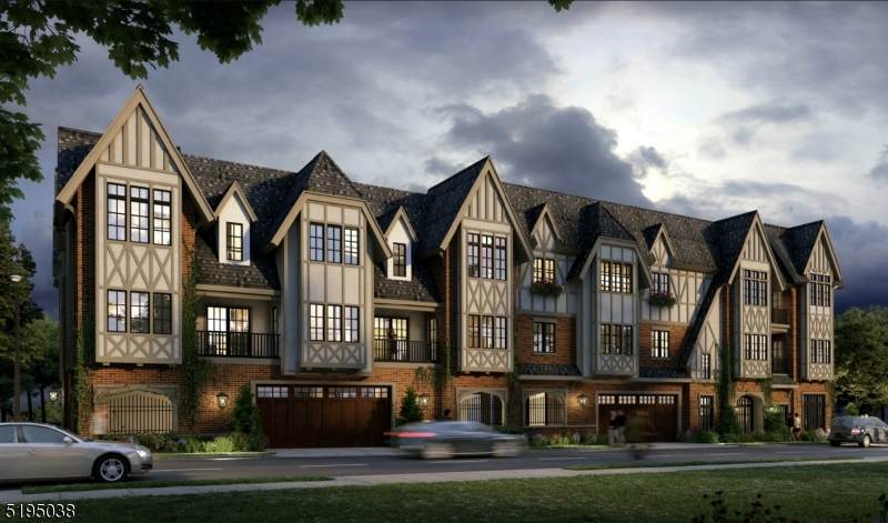 4 Community Pl Suite 1 - Photo 1